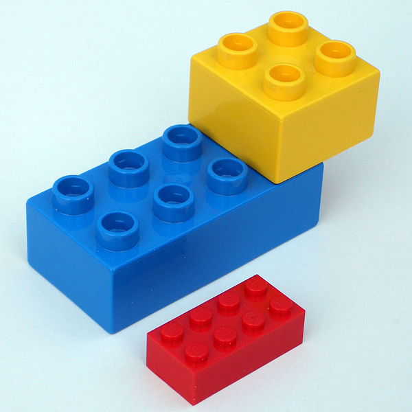[600px-2_duplo_lego_bricks.jpg]
