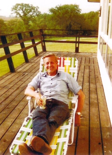 [Dad+relaxing+at+the+lake.jpg]