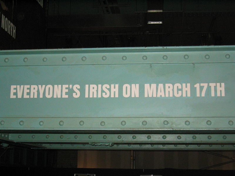 [800px-Guinness_Storehouse_St._Patrick%27s_Day_sign]