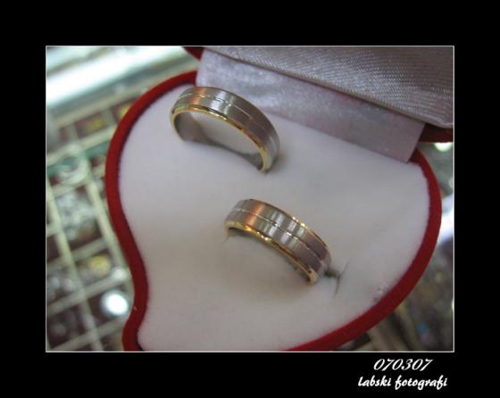 [our-wedding-rings-wedsite.jpg]