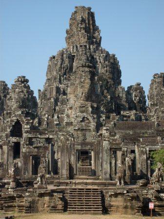 [Cambodia+-+Bayon+from+a+distance.JPG]