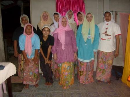 [Andaman+-+BTN+Muslim+Dress.JPG]