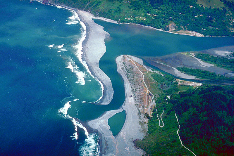 [000015CaliforniaDelNorteKlamath_River_mouth_aerial_view.jpg]