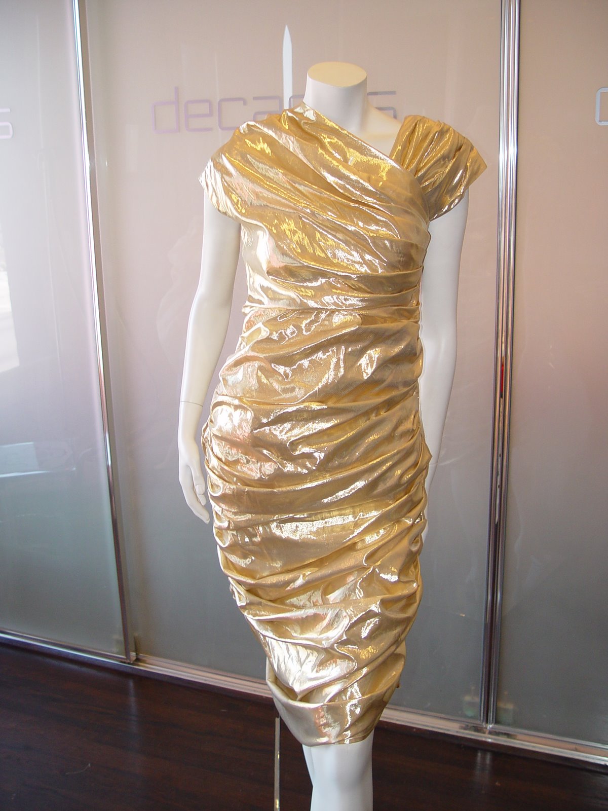 [THIERRY+MUGLER+EARLY+90S+GOLD+LAME+RUCHED+DRESS+SIZE+40.JPG.JPG]