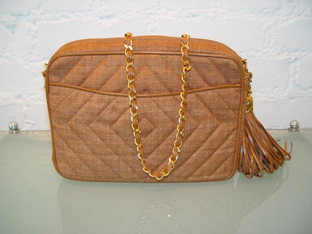 [CHANEL+80S+NATURAL+LINEN+QUILTED+PURSE+9+BY+7+INCHES.JPG]