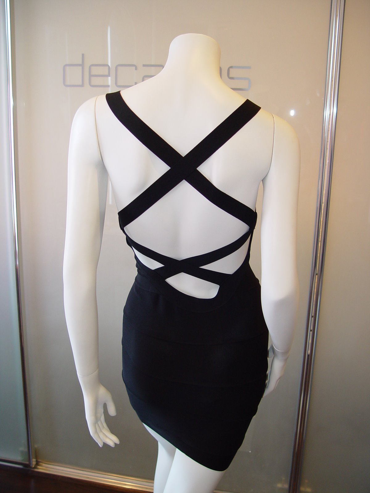 [HERVE+LEGER+BLACK+BANDAGE+DRESS+WITH+SEXY+CRISS+CROSS+BACK+MARKED+SIZE+SMALL+TIGHT+ON+SIZE+FOUR+MANNEQUIN.JPG+(1).JPG]