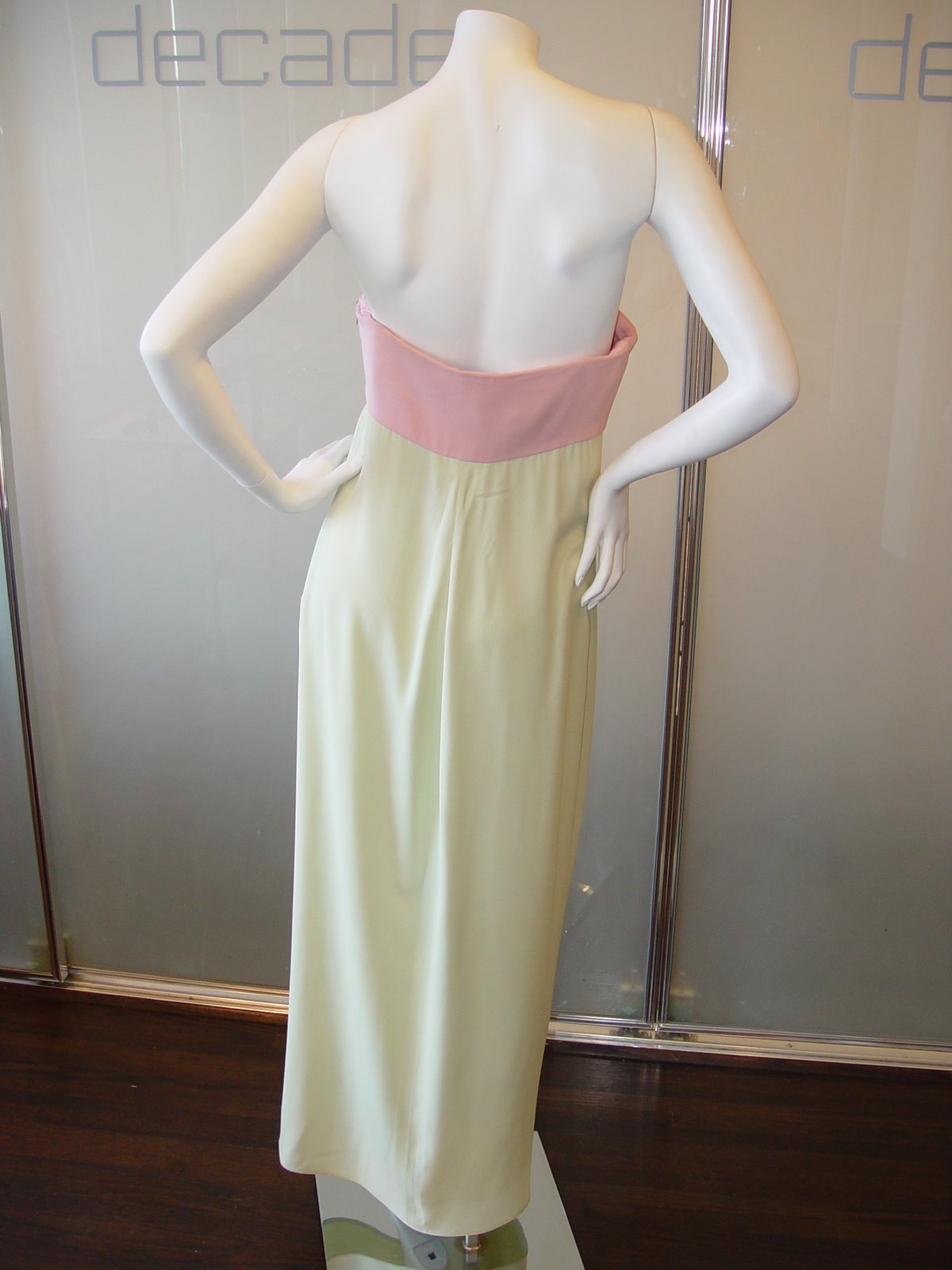 [VALENTINO+BOUTIQUE+EARLY+80S+PINK+STRAPLESS+DRESS+SIZE+6.JPG.JPG]