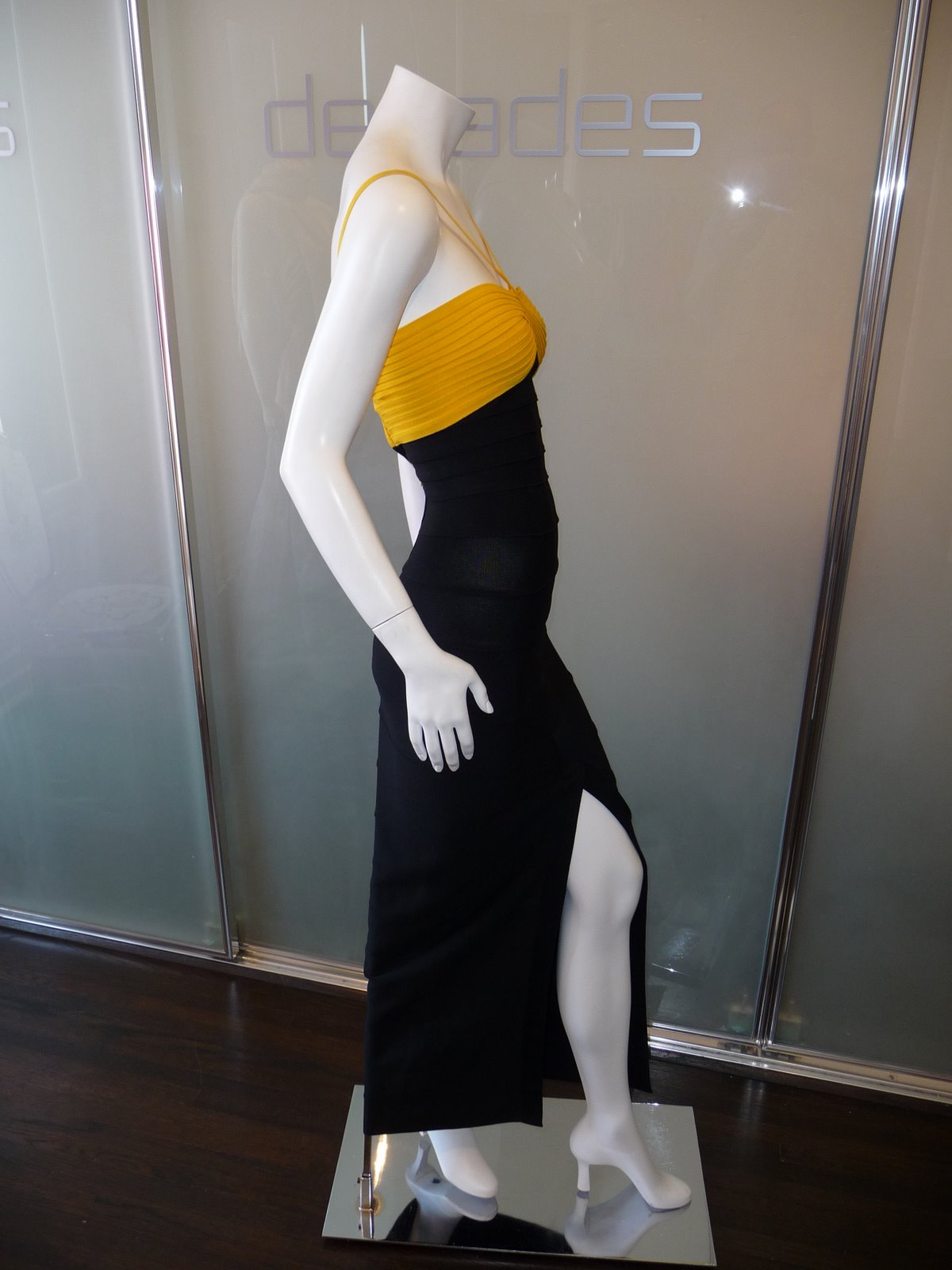 [HERVE+LEGER+COUTURE+EARLY+90S+DEADSTOCK+EVENING+GOWN.JPG+(3).JPG]