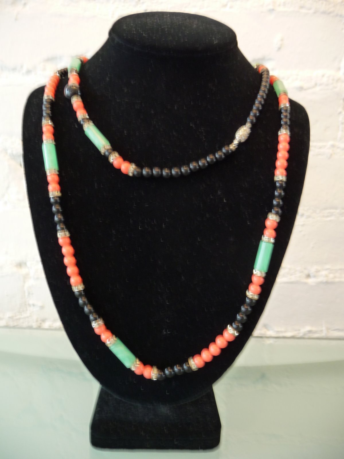 [KJL+black,+green,+and+coral+beaded+necklace.JPG]