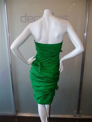 [JACQUELINE+DE+RIBES+green+dress+back.JPG]