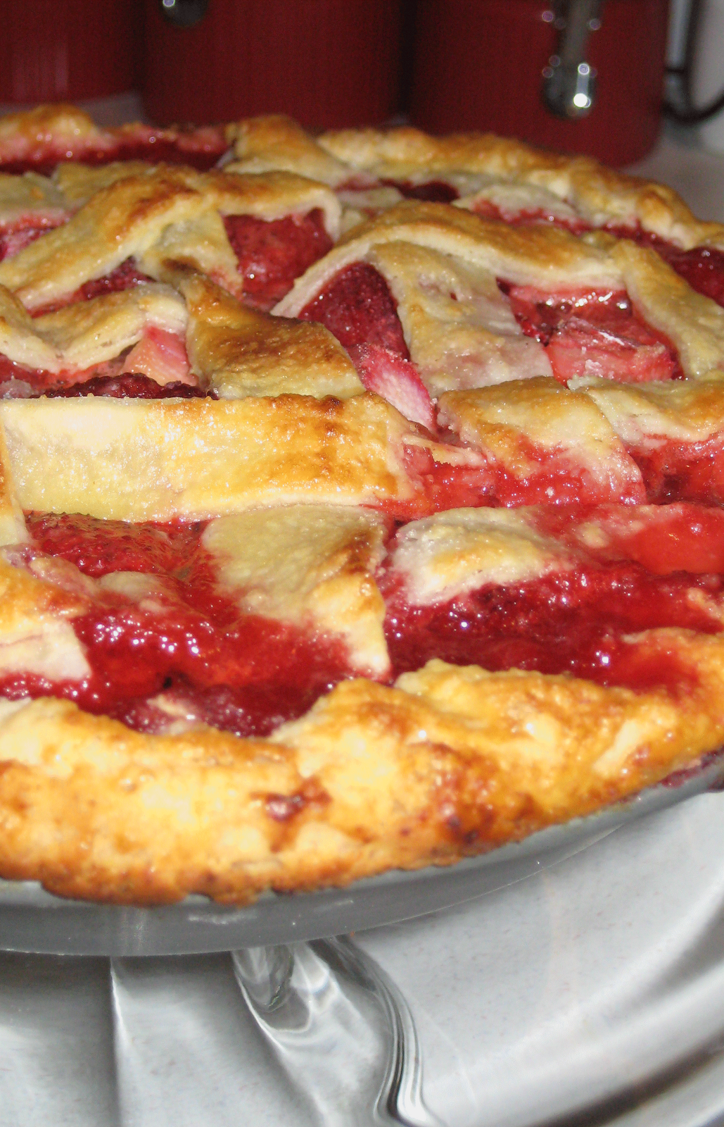 [rhubarb+berry+pie.gif]