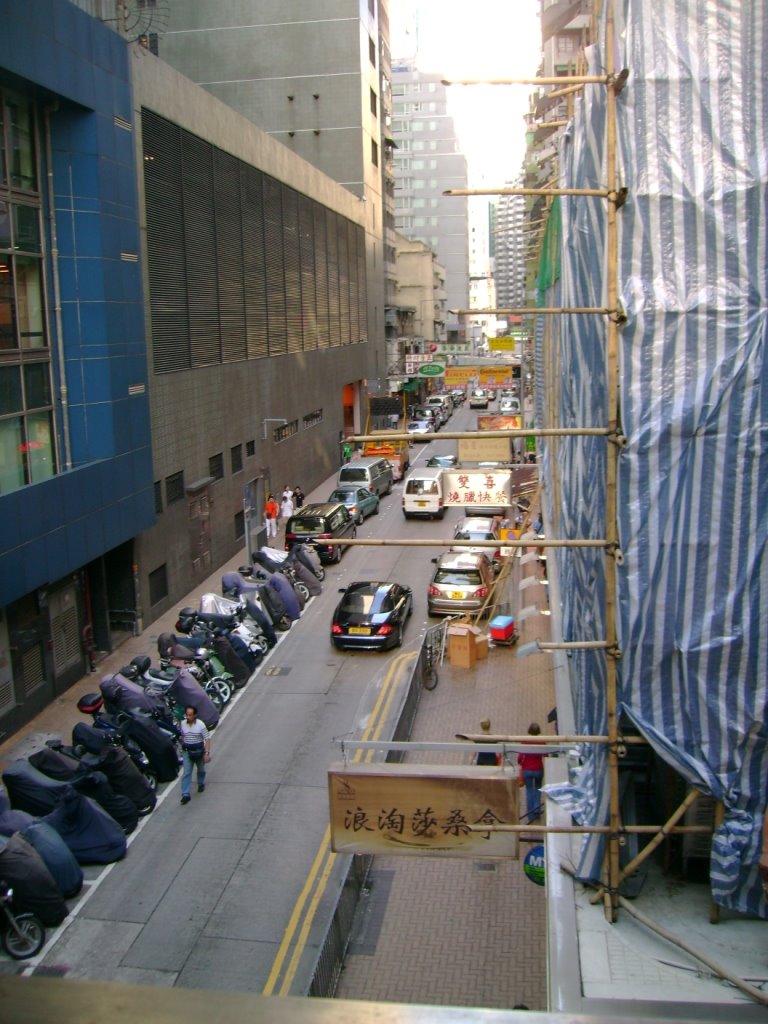 [Typical+Street+in+HK.JPG]
