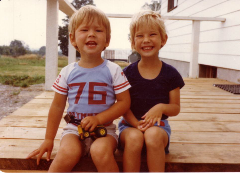 [Me+and+my+bro+1976.jpg]