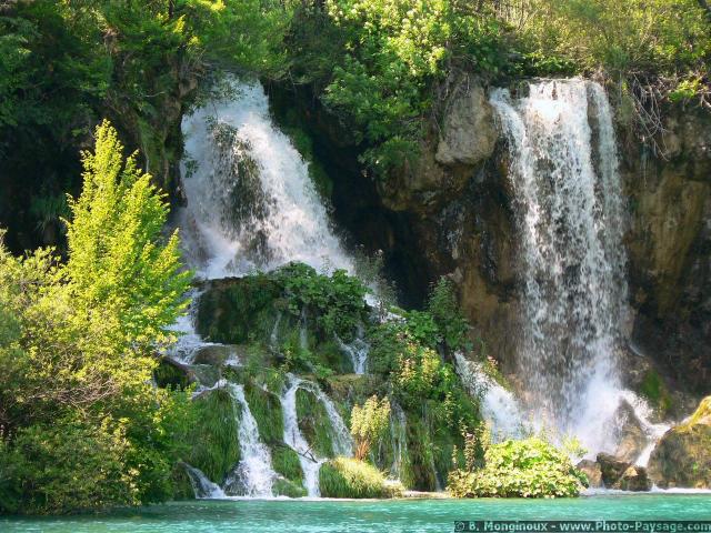 [normal_nature-lake-river-and-waterfalls-plitvice-croatia-09.jpg]