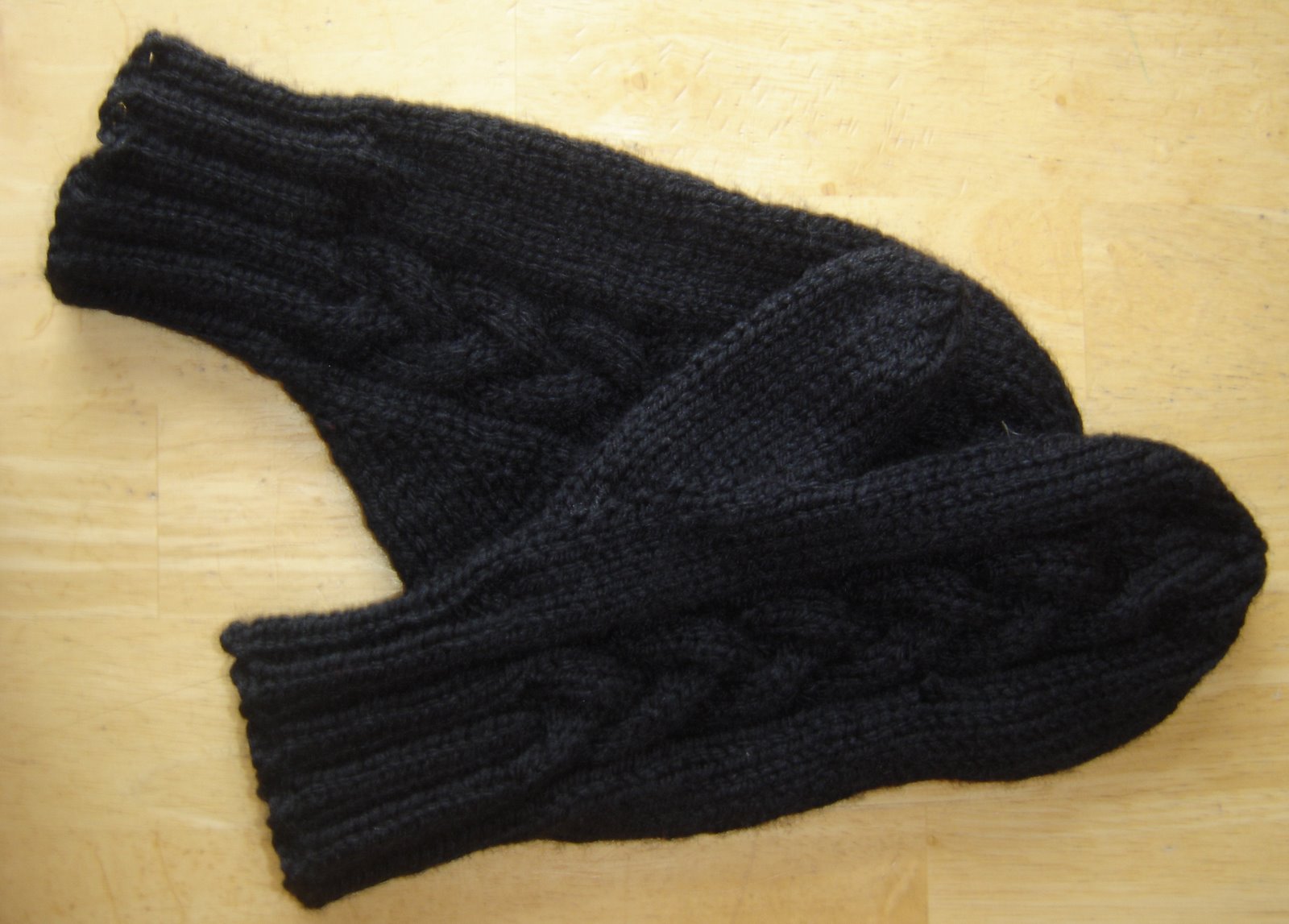 [Cabled+Mittens.jpg]