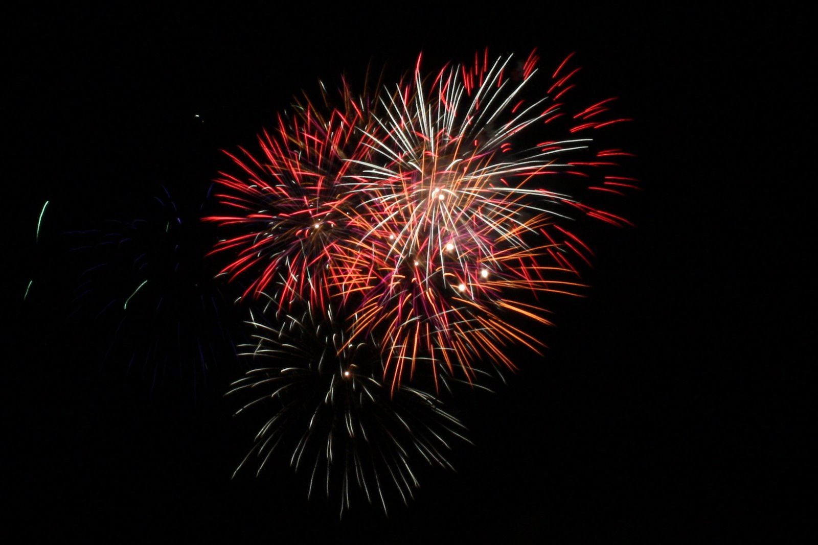 [2008+barton+fireworks+-+58.JPG]