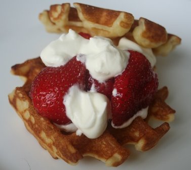 [Waffles+with+Strawberries+1.jpg]