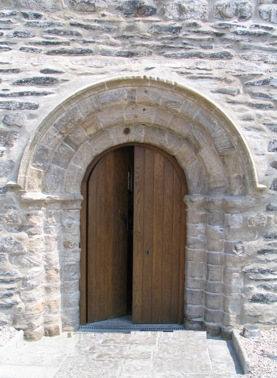 [St_Hywyns_Church_Door.jpg]