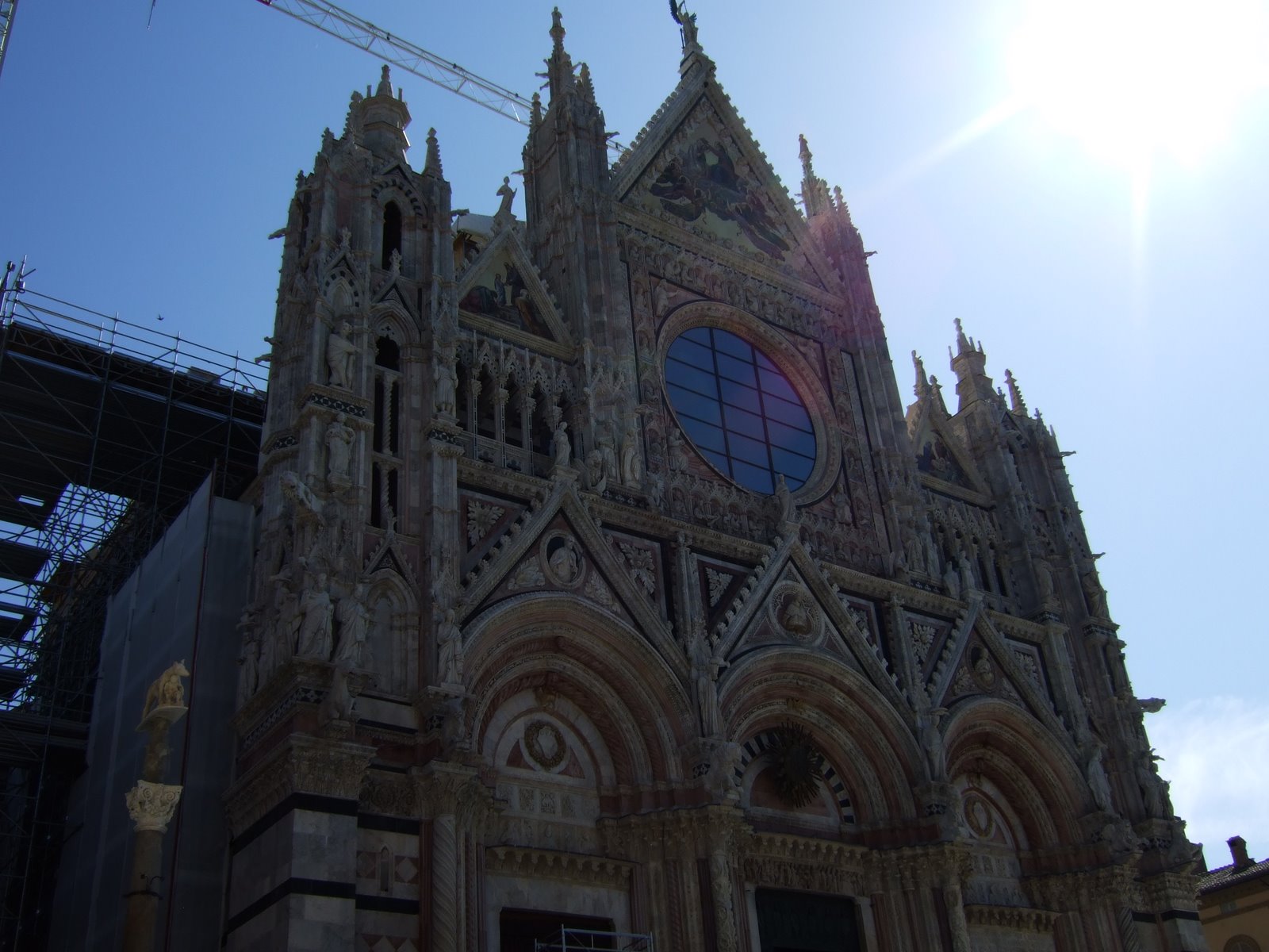 [Siena--Duomo+front.JPG]