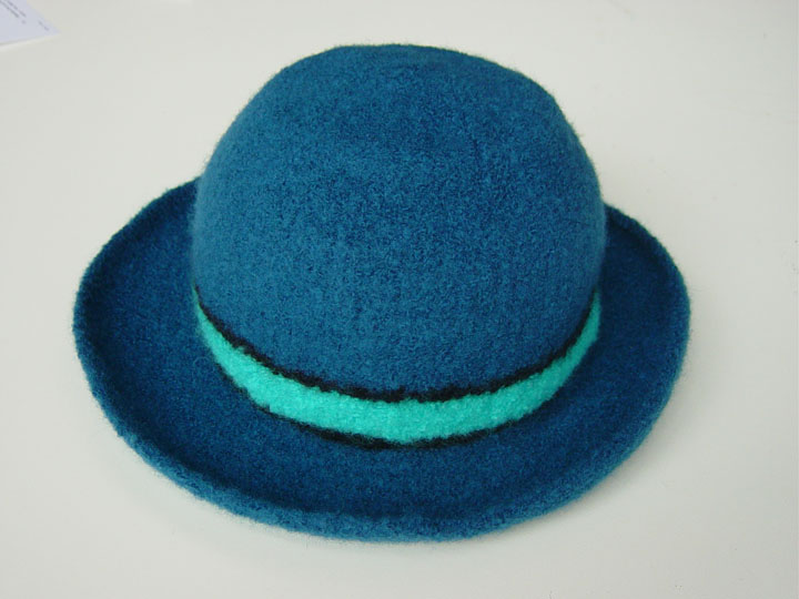 [bluefelt+hat.jpg]