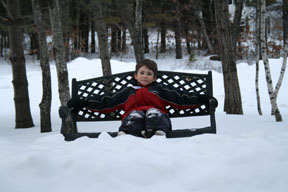 [aaron+bench+snow.jpg]