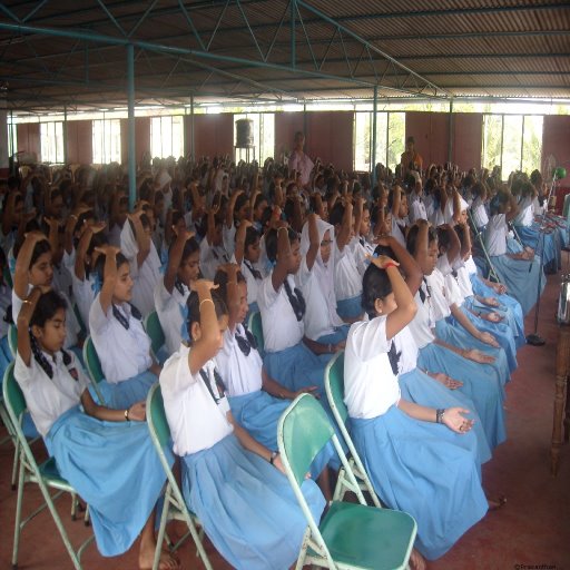 [Kerala_schools_200807DSCN0311.JPG]