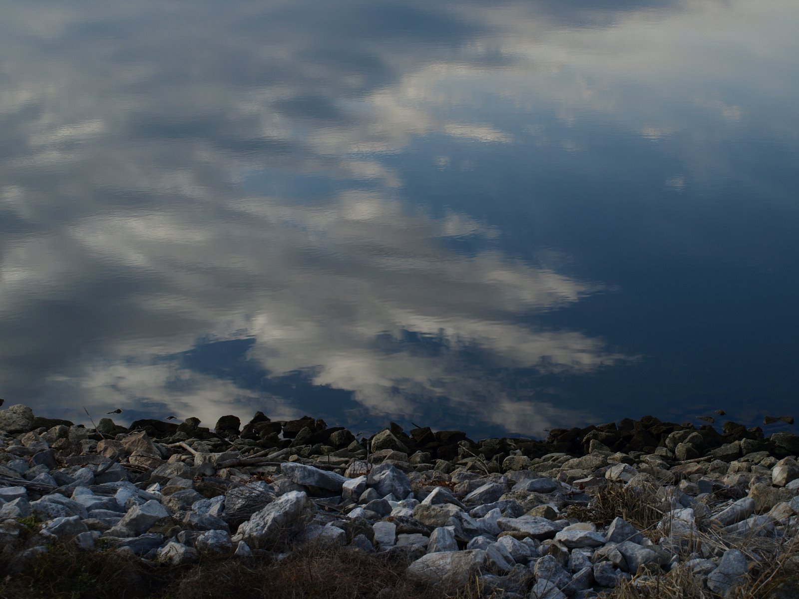 [rocks+and+clouds+boggs+lake.jpg]