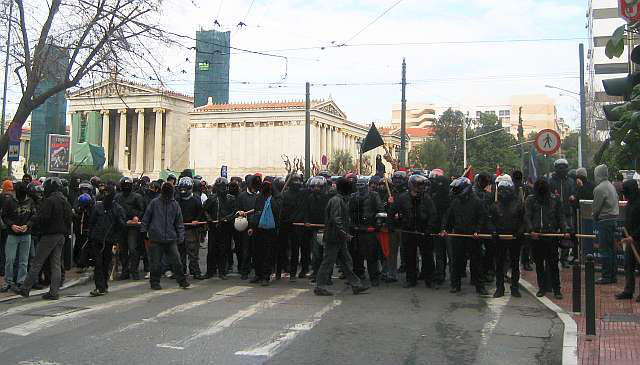 [2-2-2008_greece_anarchists_cancel_fascists_demo__04_.jpg]