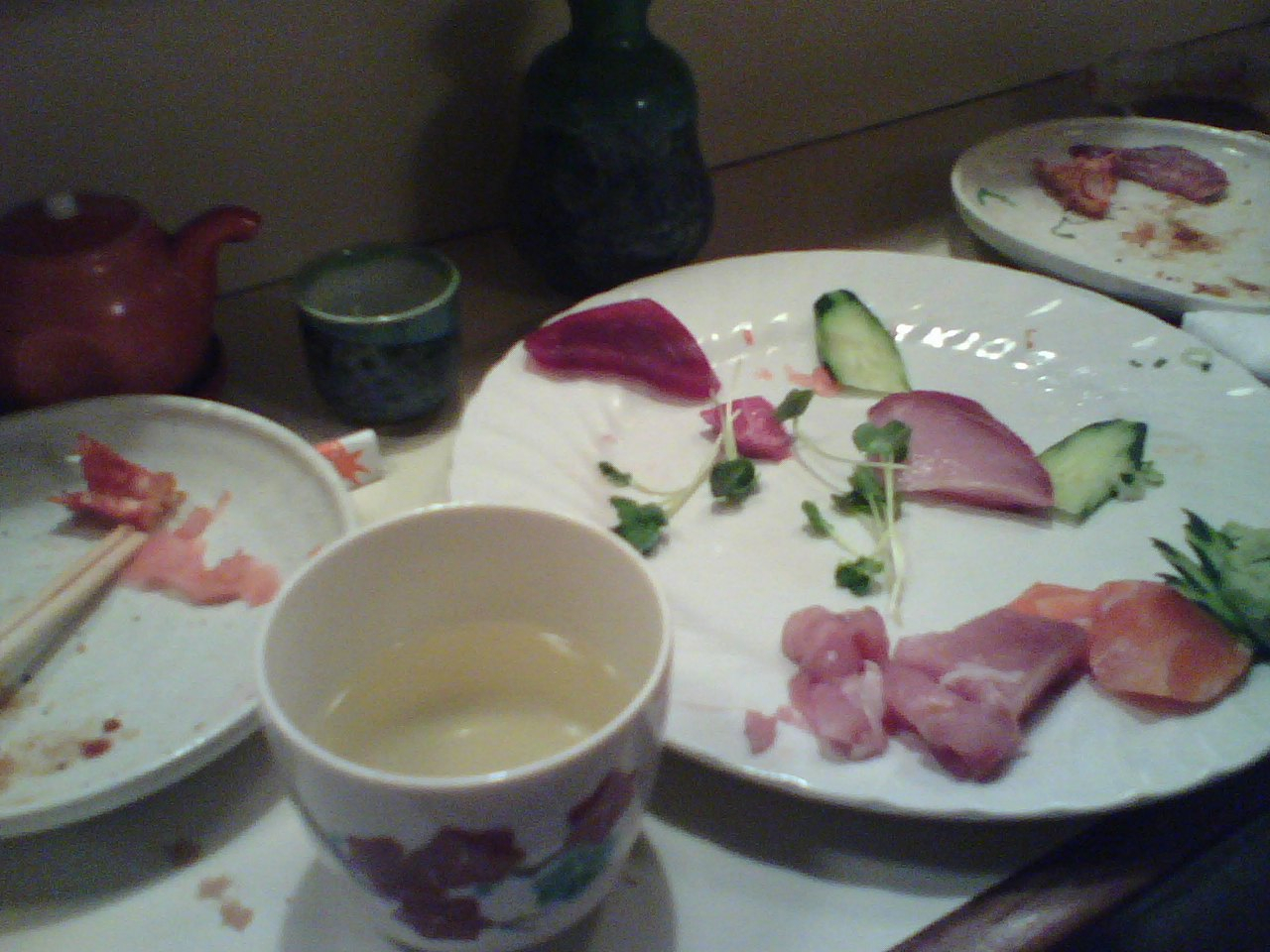 [i.+no+more+sashimi.jpg]