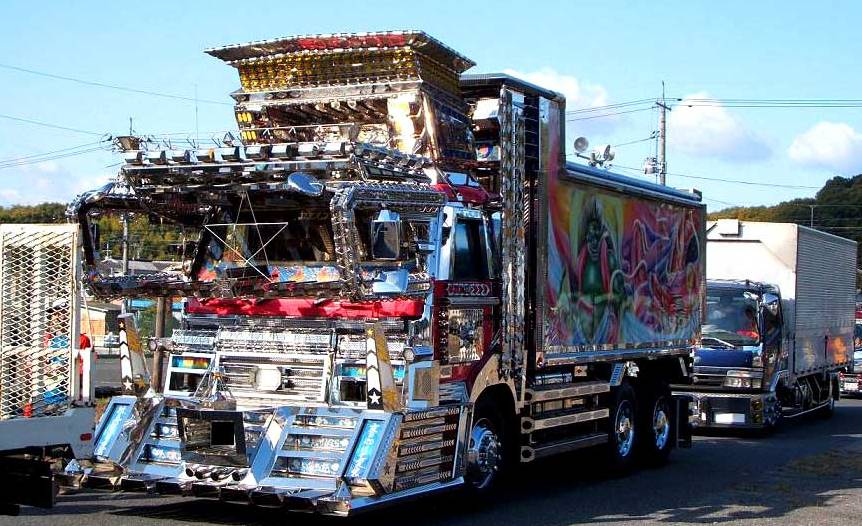 [019_dekotora_Japan_truck.jpg]