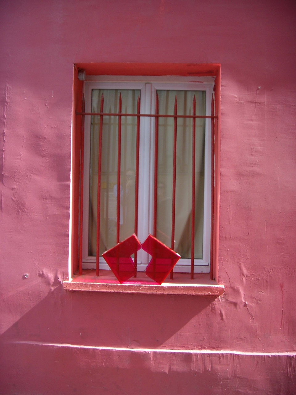 [pink+window.JPG]