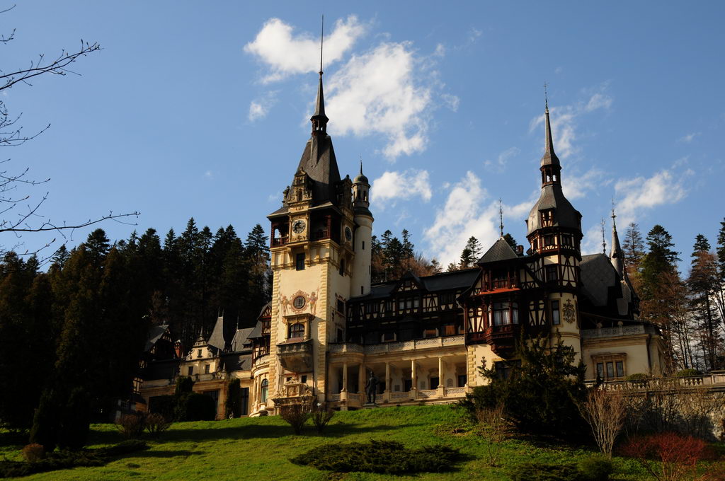 [Pictures_From_Travels_Sinaia_Romania_DSC_0784.jpg]