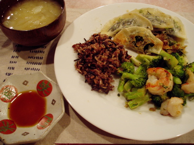 [Hijiki+gyoza+and+Stir-fried+broccoli+and+shrimp+.jpg]