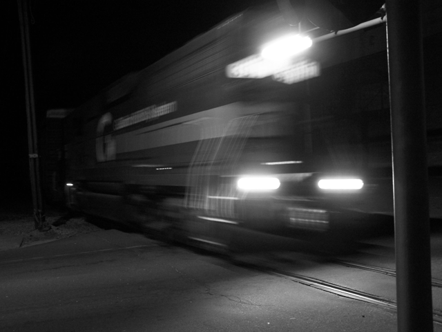 [night-train.gif]