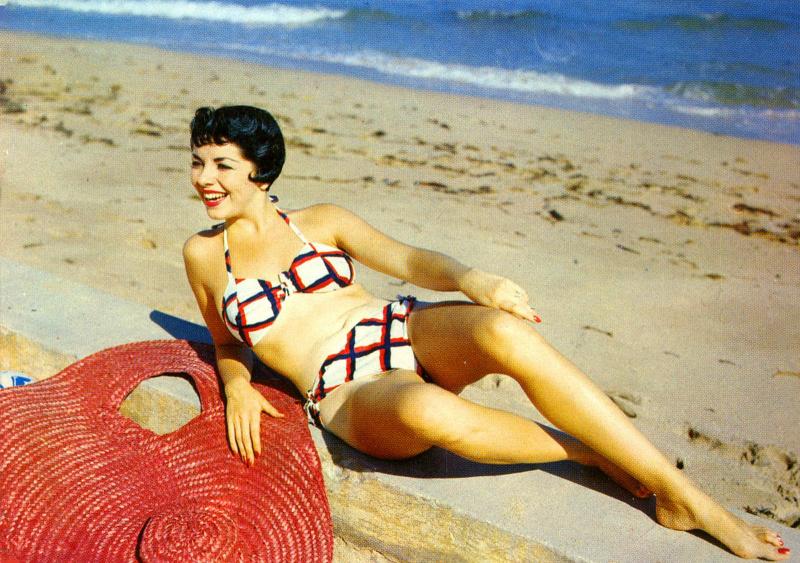 [1950s+swimsuit.jpg]