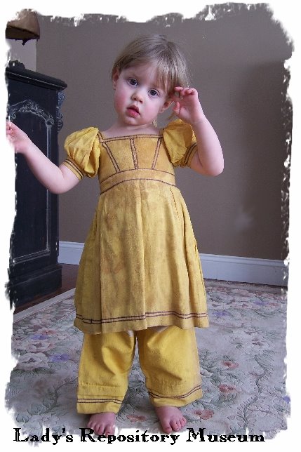 [1820+yellow+silk+dress+2.JPG]