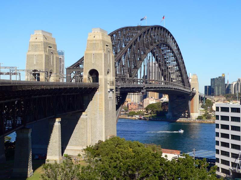 [sydney_harbour_bridge_in_australia.jpg]
