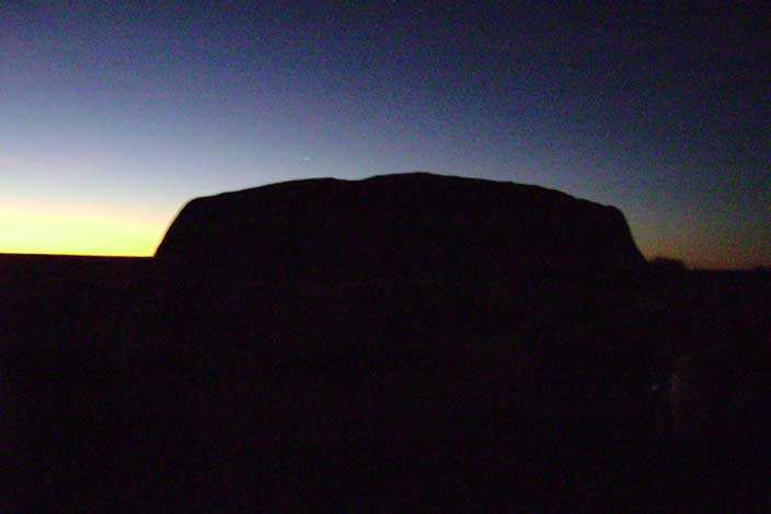 [025+sunrise+Uluru.jpg]