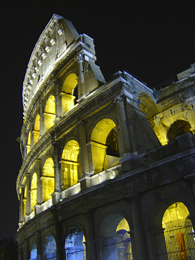 The Collosseum at night   ©Justin Bass