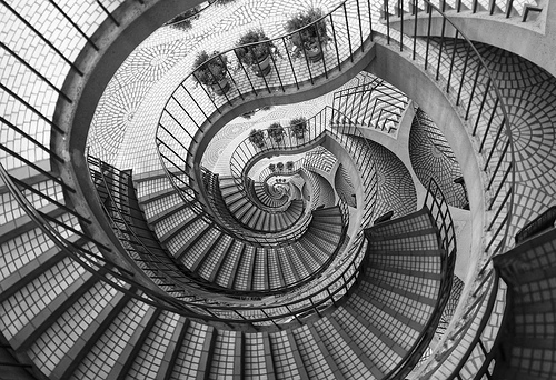 [Escher+escalera+caracol.jpg]
