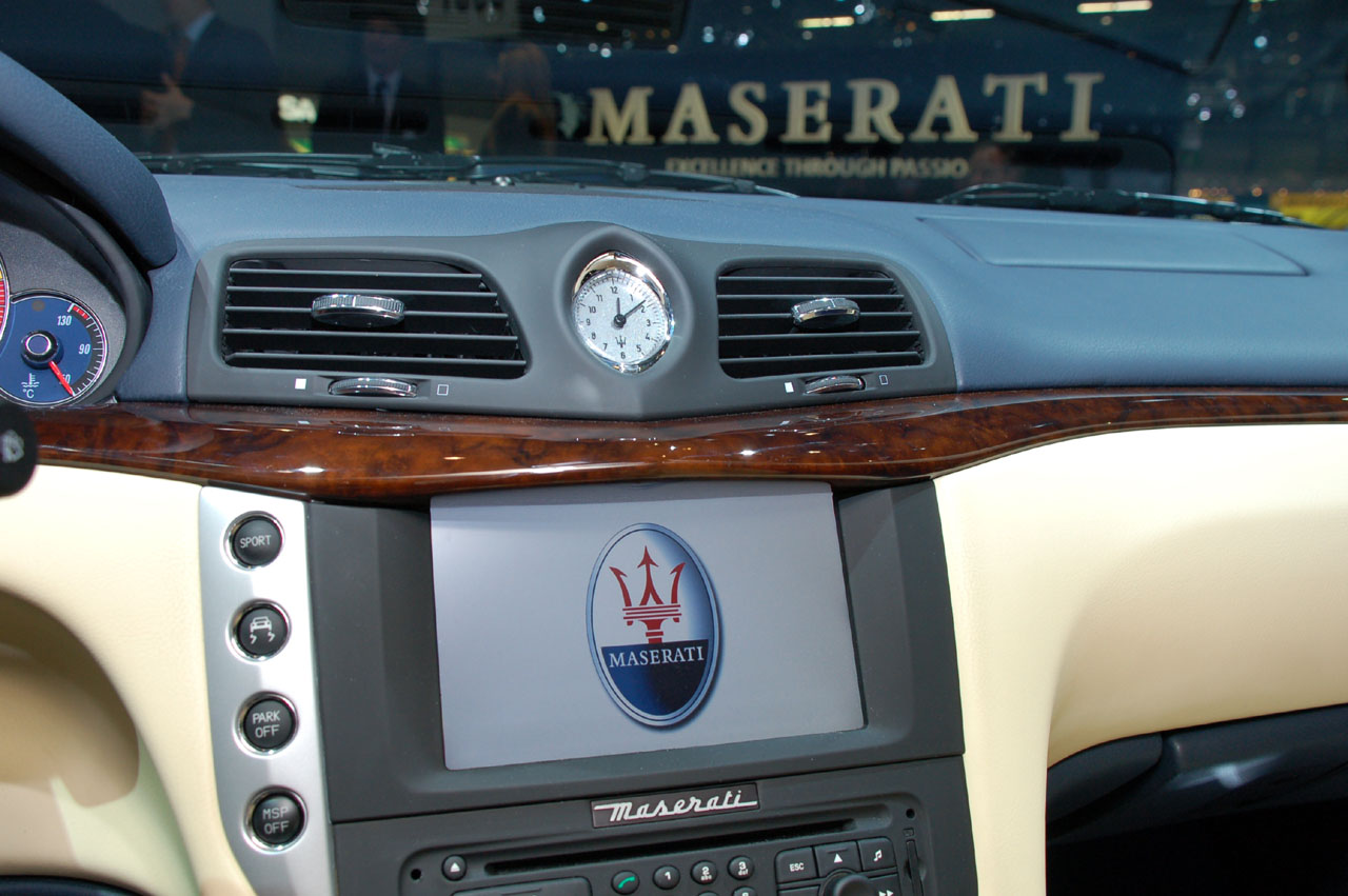 [Maserati_GranTurismo_3.jpg]