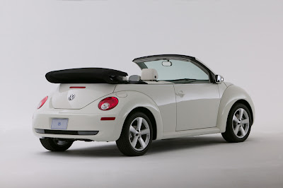2007 VW New Beetle Triple White