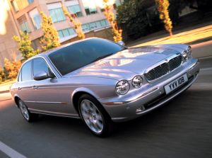 [Jaguar+XJ6+2.7+D+V6+Executive.jpg]