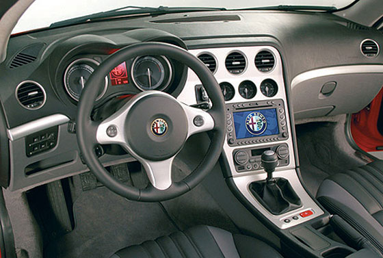 [Alfa+Romeo+Spider+2.2+JTS-2.jpg]