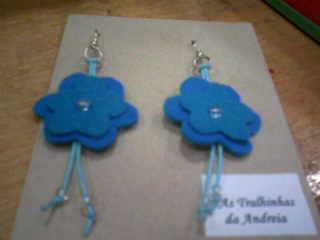 [(R)Brincos+flor+azul.jpg]