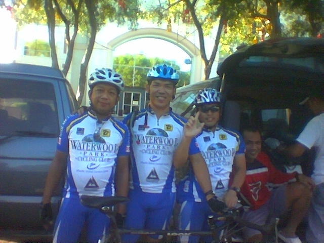 [Waterwood_participants_Dennis__Raymond_and_Michael_Stage_1_starting_line.JPG]