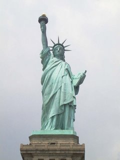[Statue_of_Liberty.jpg]