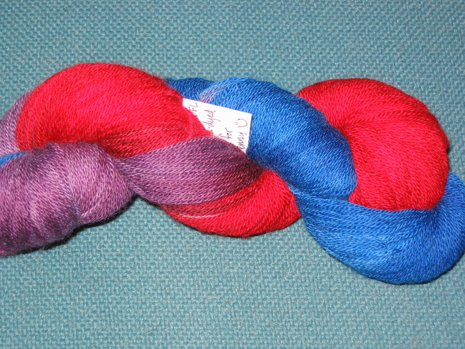 [Yarn+hand+dyed+for+me+by+Jan+in+the+Hand+Dyed+Yarn+Swap+3.JPG]