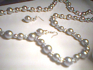 [perlas+plata.JPG]