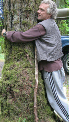 [tree+hugger.JPG]